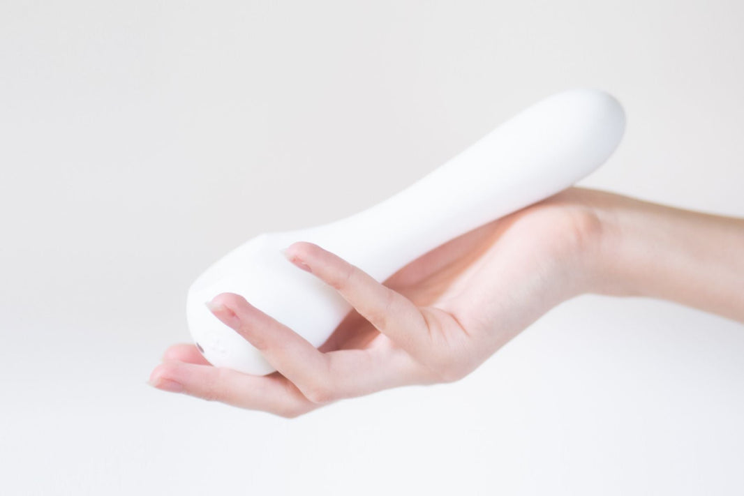 What’s the right way to lovingly care for your intimate aids?
