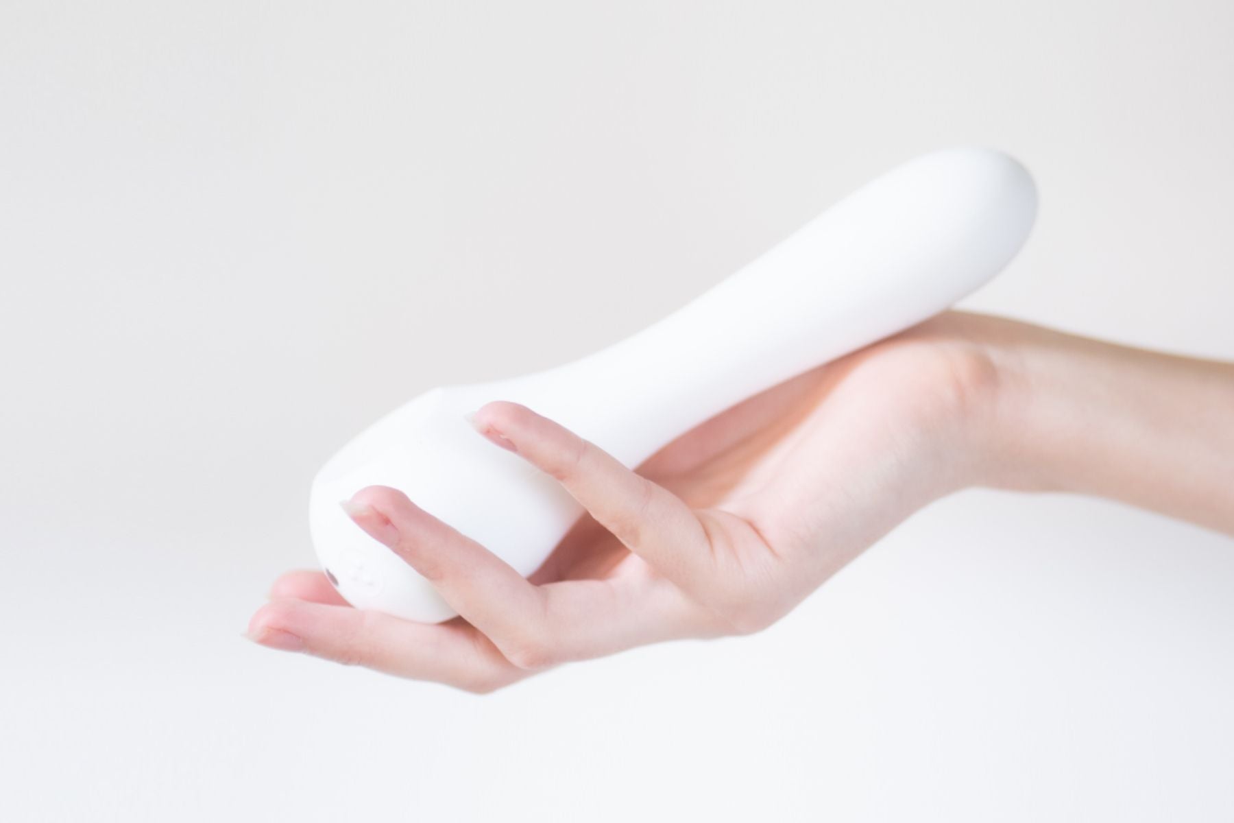 What’s the right way to lovingly care for your intimate aids?